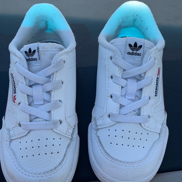 Little boys adidas shoes - Picture 2 of 2